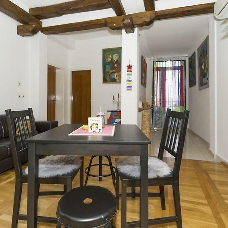 Little Place Near Sea Apartman Daire Jesenice  Dış mekan fotoğraf