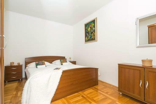 Little Place Near Sea Apartman Daire Jesenice  Dış mekan fotoğraf